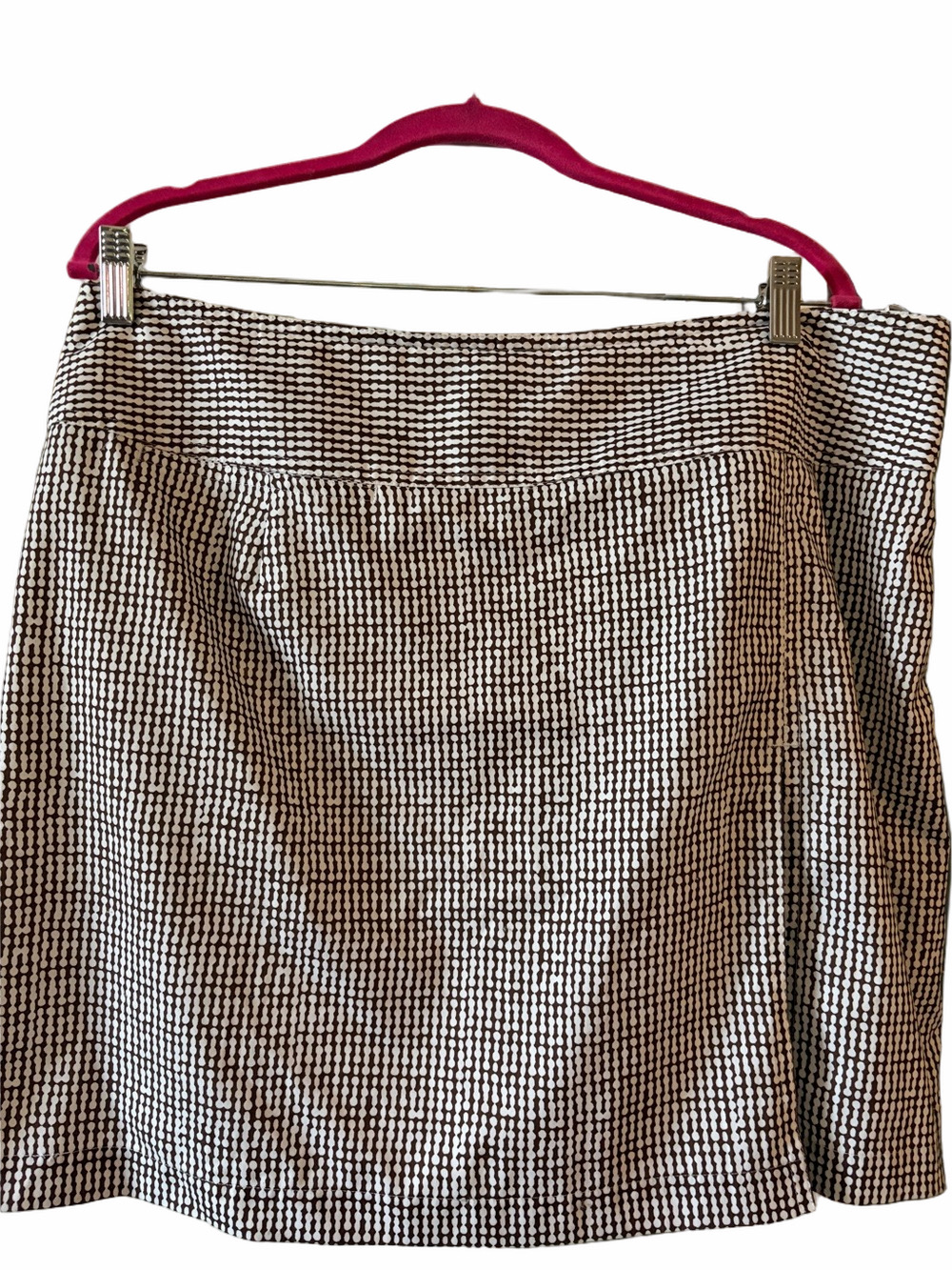 Preppy Izod XFG brown/ white stretch golf/ tennis skort size 16.